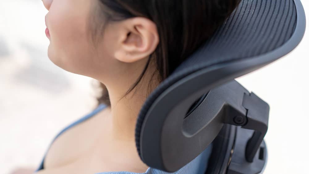 ghế công thái học ưu tiên chất liệu thoáng mát, dễ lưu thông không khí