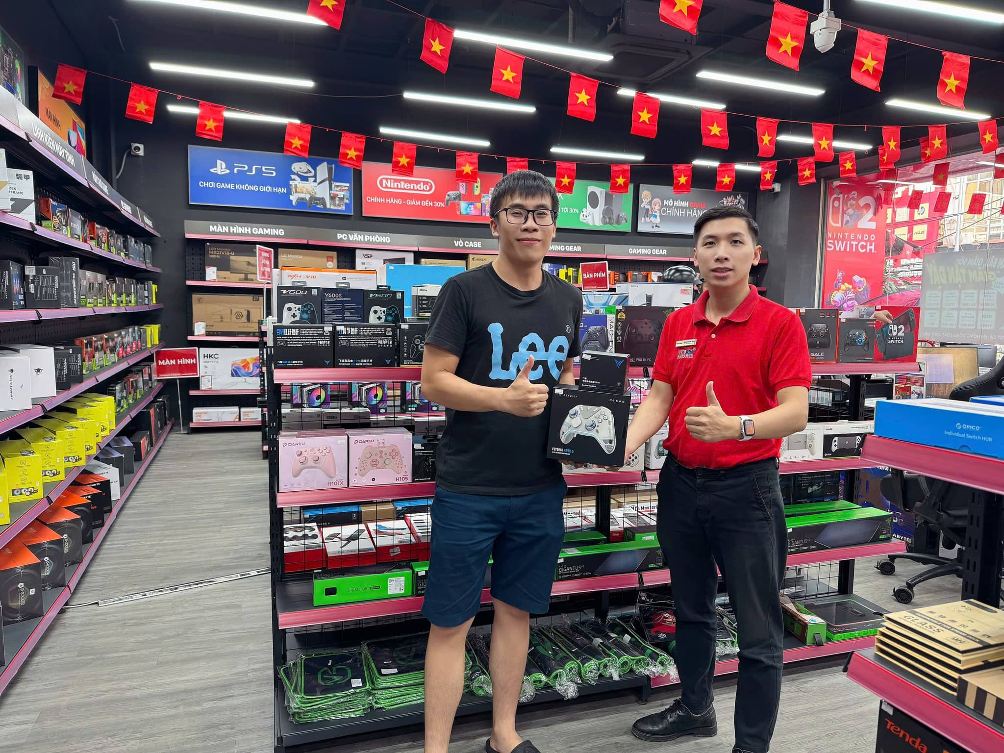 mua flydigi apex 5 chính hãng tại HACOM