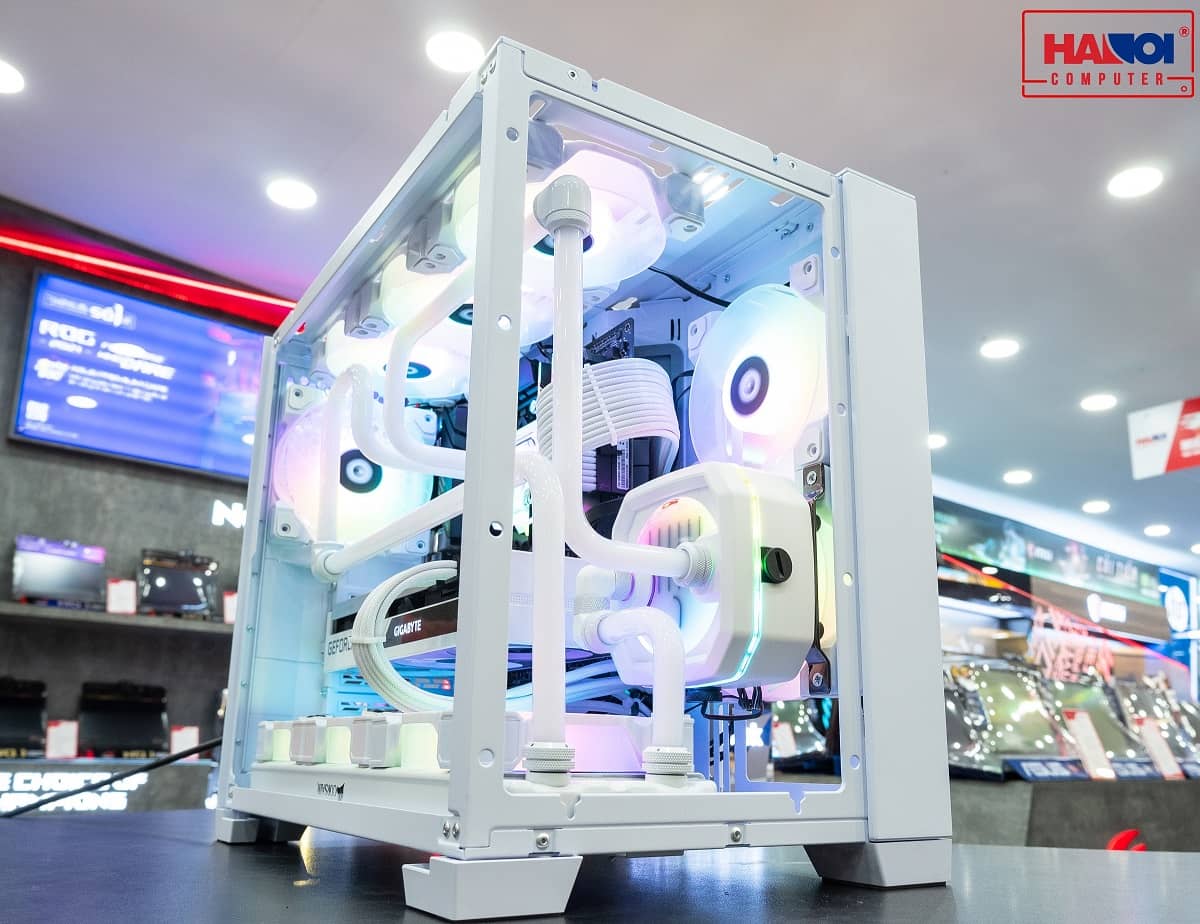 Lian Li O11 Dynamic Mini Snow White watercooling