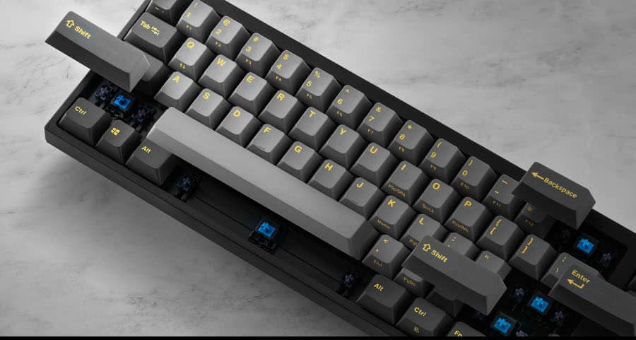 Bàn phím cơ Leopold FC660MBT (Black Black Yellow)