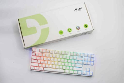 T87S Pro White keyboard red switch nhà Fuhlen