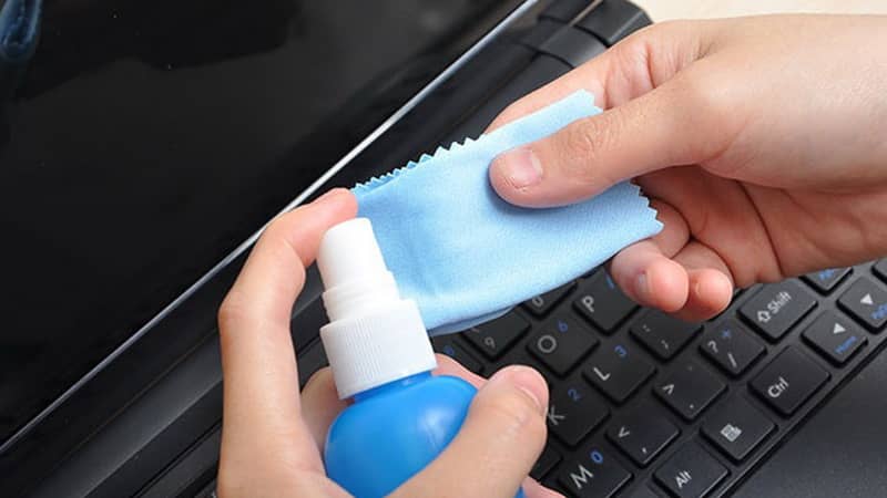 vệ sinh laptop đúng cách nhất