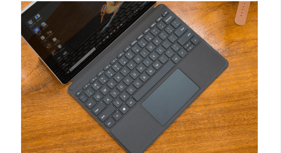 Bàn phím Mircosoft Surface Go có thiết kế gọn nhẹ, thông minh 