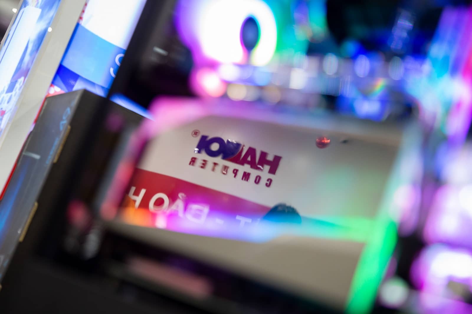 Bề mặt block VGA sáng bóng