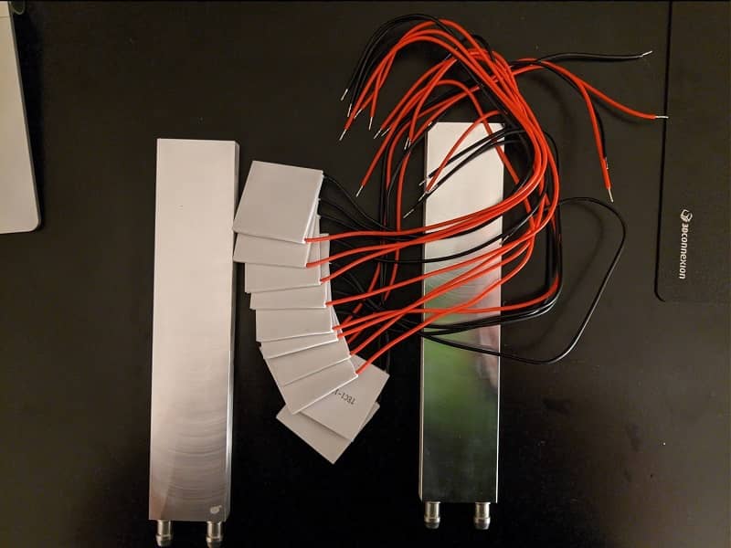 hanoicomputer-Tản nhiệt nước cho macbook pro- Phụ kiện đi kèm 2