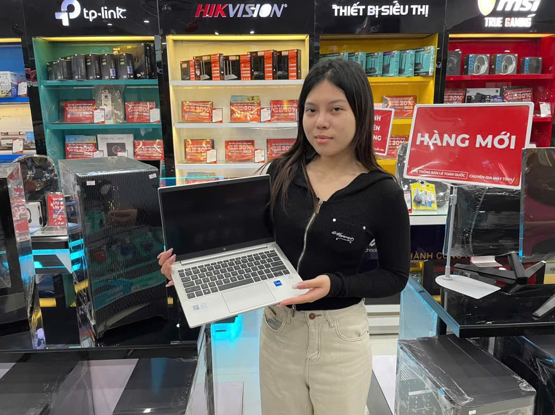 khach_hang_Laptop HP ProBook 4 G1i 16 BQ5E4PT (U7 255H/16GB RAM/512GB SSD/16 WUXGA/Win11/Bạc) 6