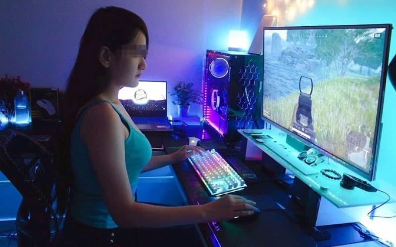 Gợi ý một số mẫu bàn phím yên tĩnh cho hội người âm phủ ngày ngủ đêm chơi