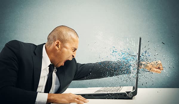 Máy tính bị tắt đột ngột? Nguyên nhân và cách xử lý như thế nào?