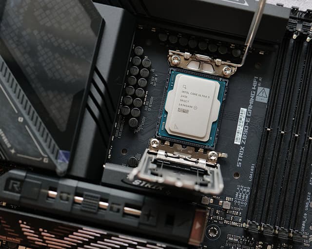 Intel Core Ultra 5 245K: Sự lựa chọn lý tưởng cho game thủ và người dùng sáng tạo