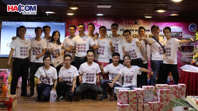 HACOM sinh nhật 15 tuổi: Hành trình gắn kết những trái tim yêu công nghệ