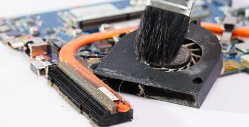 Laptop kêu rè rè ? Nguyên nhân và cách khắc phục ra sao?