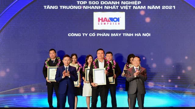 HACOM – HÀNH TRÌNH TỚI “TOP 500 DOANH NGHIỆP TĂNG TRƯỞNG NHANH NHẤT VIỆT NAM 2021”
