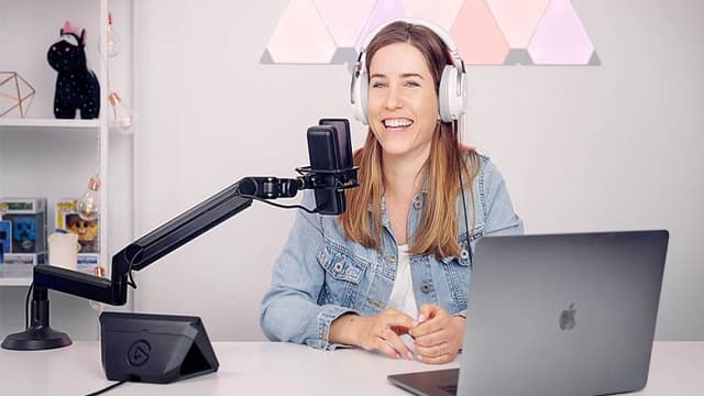 Top micro họp trực tuyến tốt nhất cho phòng họp nên sử dụng