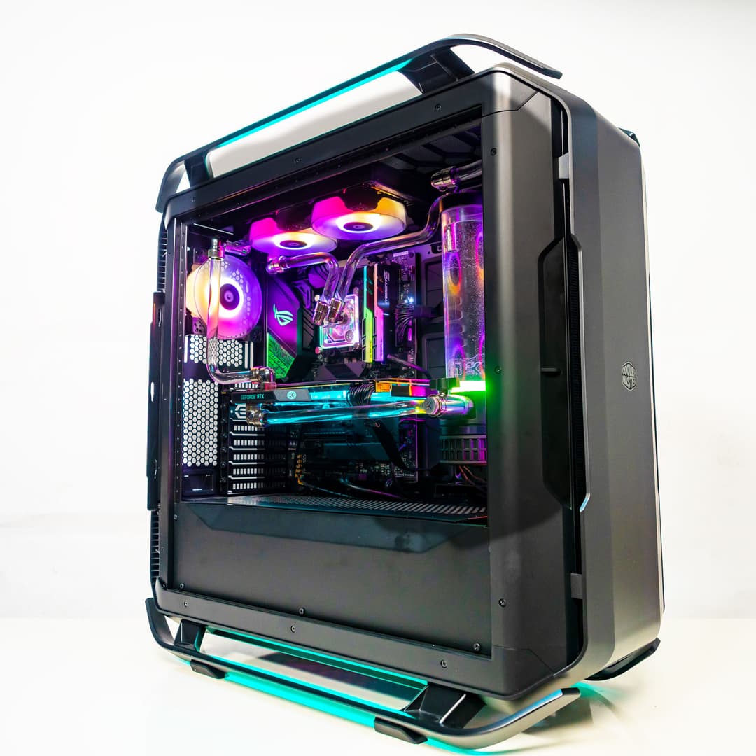 47146_coolermaster_c700p_black_watercooling_1.jpg 6