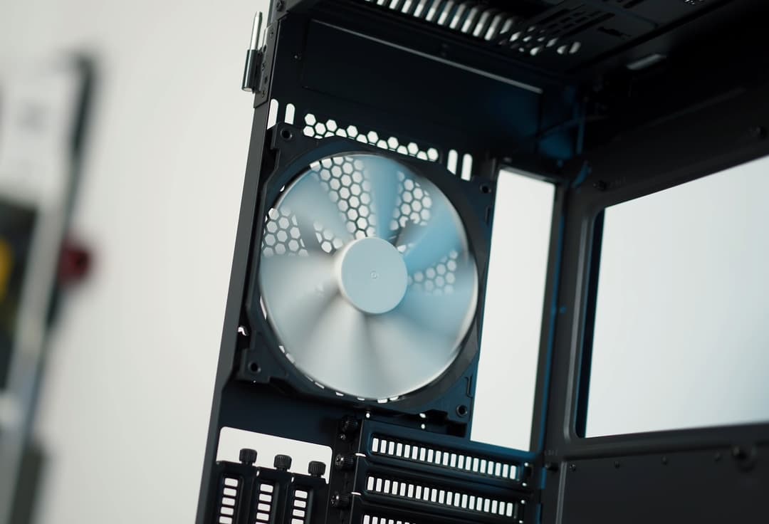 48647_phanteks_evolvx_silver4.jpg 12