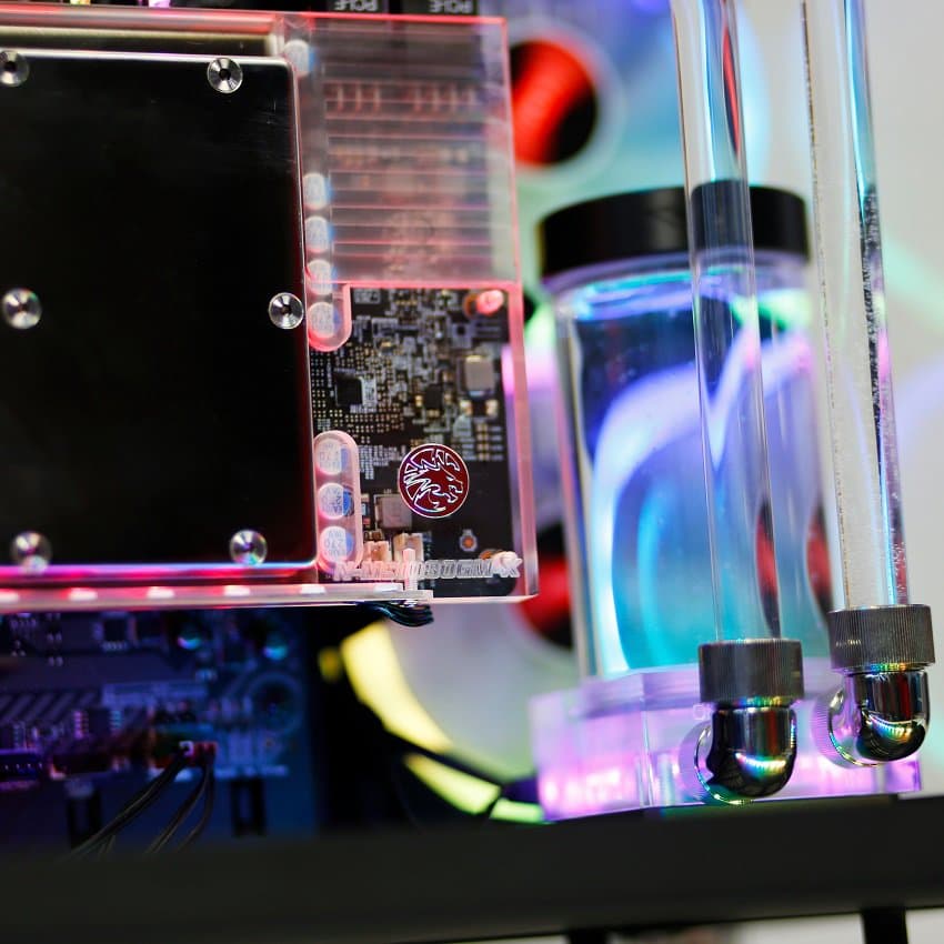 51150_xigmatek_aquarius_modding_81.jpg 7