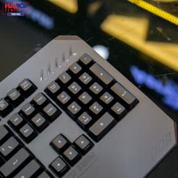 55028_ban_phim_choi_game_asus_tuf_k5_usb_rgb_den_06.jpg 10