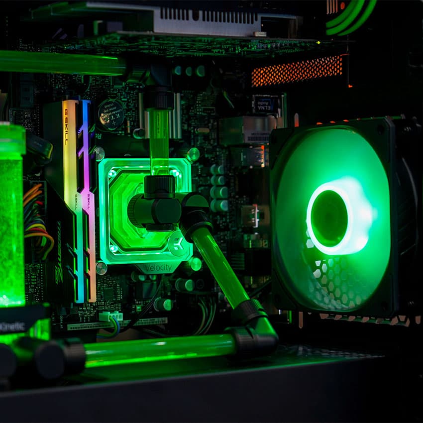 57765__antec_razer_cube__10_.jpg 8