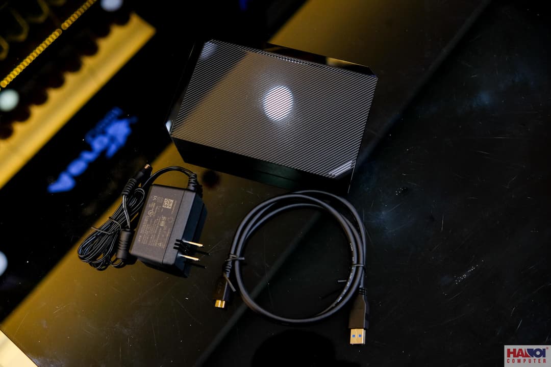 60883_o_cung_di_dong_adata_hm800_6tb_usb_3_0_den_22.JPG 6