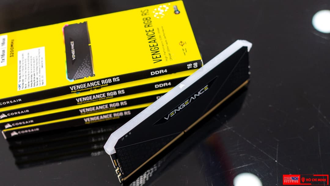 60961_ram_desktop_corsair_vengeance_rs_rgb_1.jpg 4