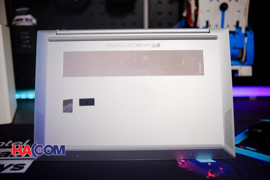 61048_pavilion_14_8.jpg 14