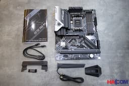 67978_mainboard_asrock_x670e_pro_rs_x__3_.JPG 9