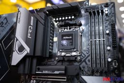 67978_mainboard_asrock_x670e_pro_rs_x__5_.JPG 7