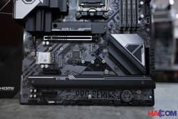 67978_mainboard_asrock_x670e_pro_rs_x__6_.JPG 8