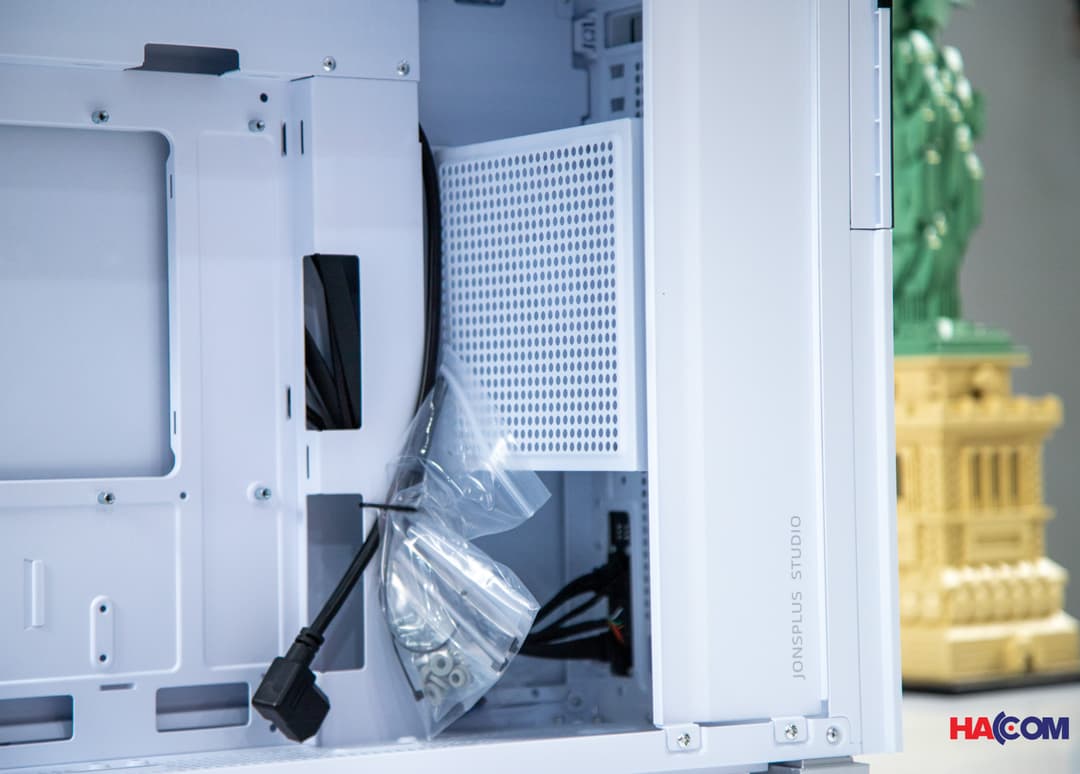 69366_img_9355.jpg 16