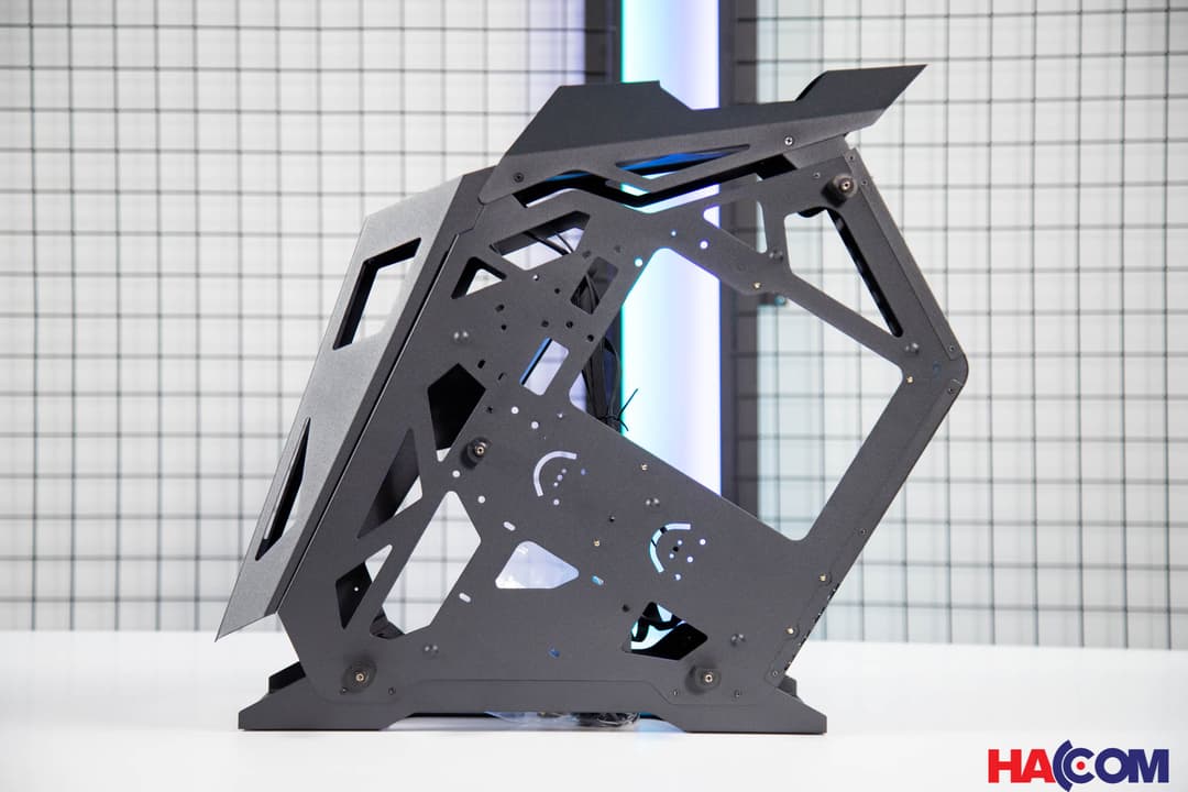 69493_hawk_black__4_.jpg 5