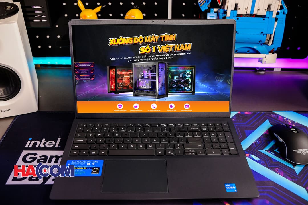 69589_vostro_3520_2.jpg 6