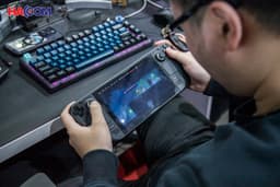 70065_may_choi_game_cam_tay_steam_deck_512gb_019.JPG 23