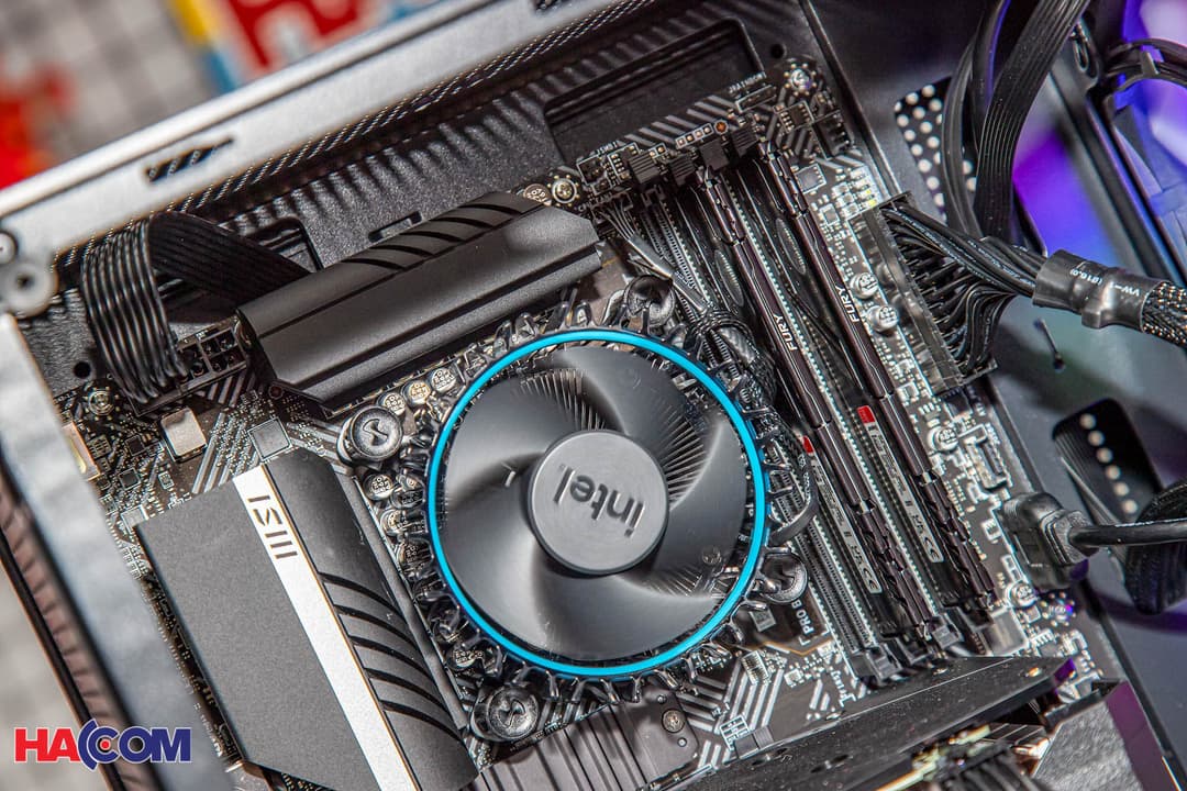 71120_70273_pc_hacom_dung_phim_p037_new7.jpg 6