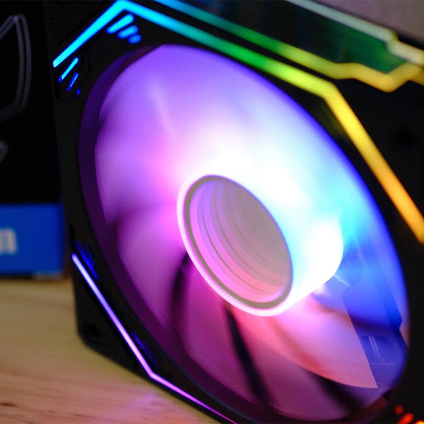 80264_fan_case_magic_ultra_snow_man_001.jpg 7