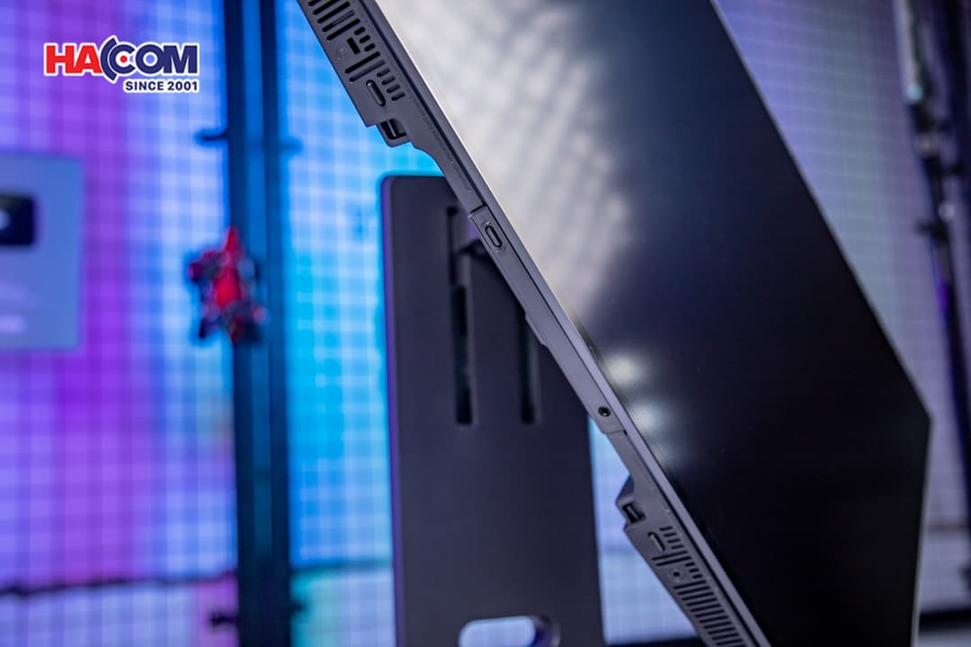 86015_man_hinh_lg_ultragear_32gs95uv_b_012.JPG 17