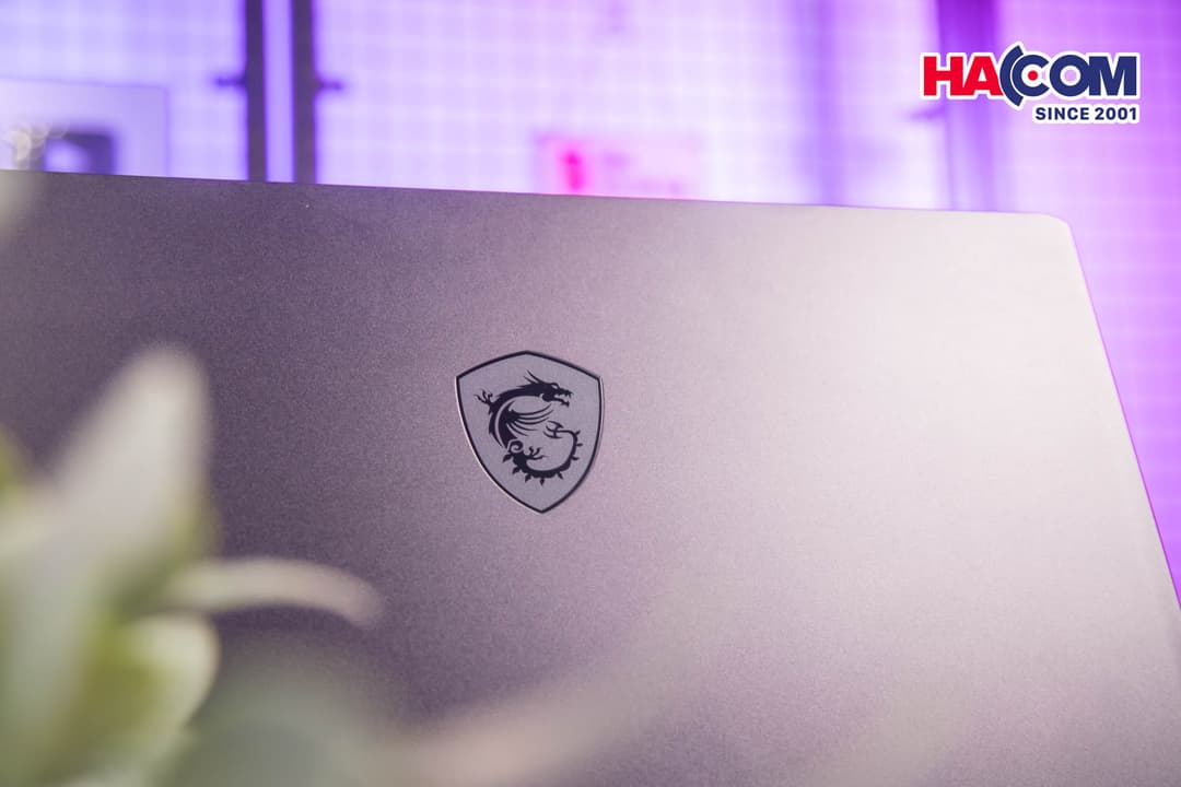 89592_laptop_msi_vector_16_hx_ai_a2xwhg_010vn_110.jpg 16