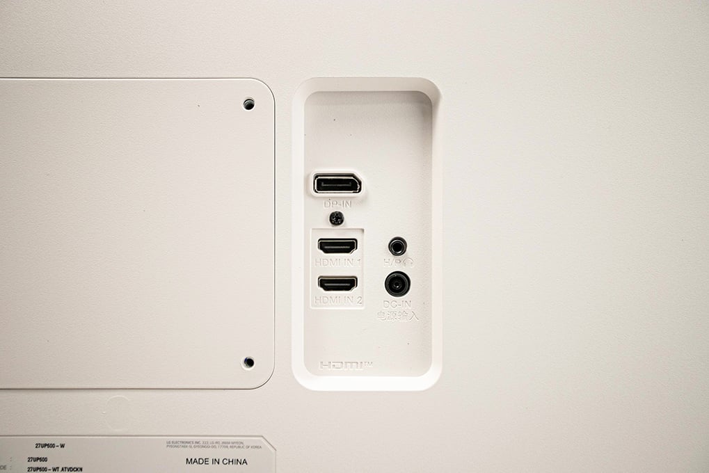 58469_man_hinh_lg_27up600_w_b.jpg 2