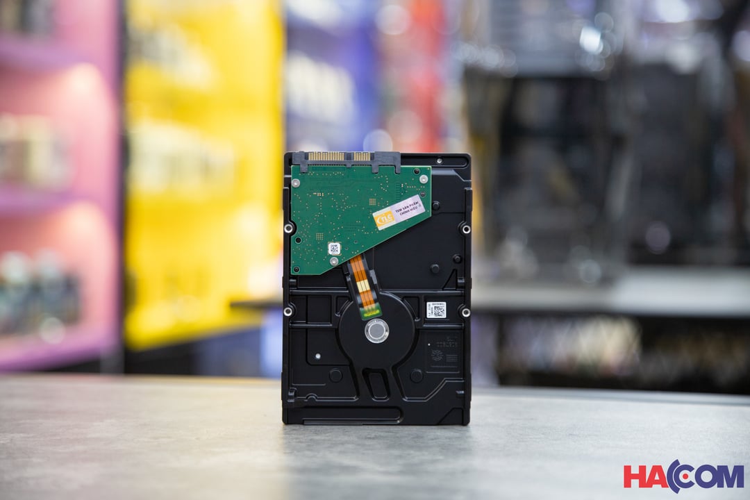 68620_o_cung_hdd_seagate_ironwolf_4tb_3__5_.JPG 3