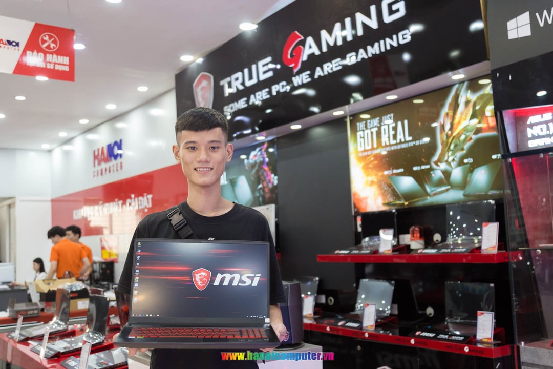 71035_laptop_msi_gaming_cyborg_15_1.jpg 1