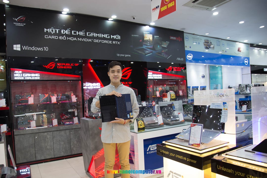 71835_khac_hang_asus_1.jpg 1