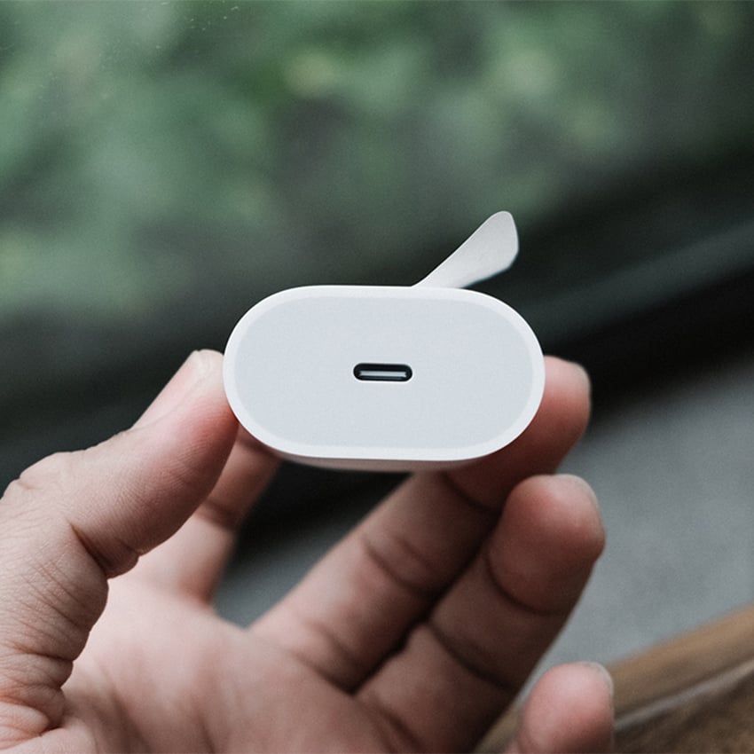 72065_apple_20w_2.jpg 1