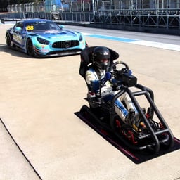 74777_art_cockpit_mcd_gt1_0006_layer_3.jpg 2