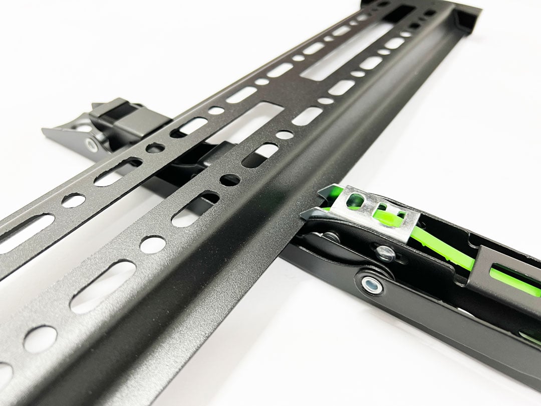 78278_gia_treo_tivi_ergotek_e92_1.jpg 2