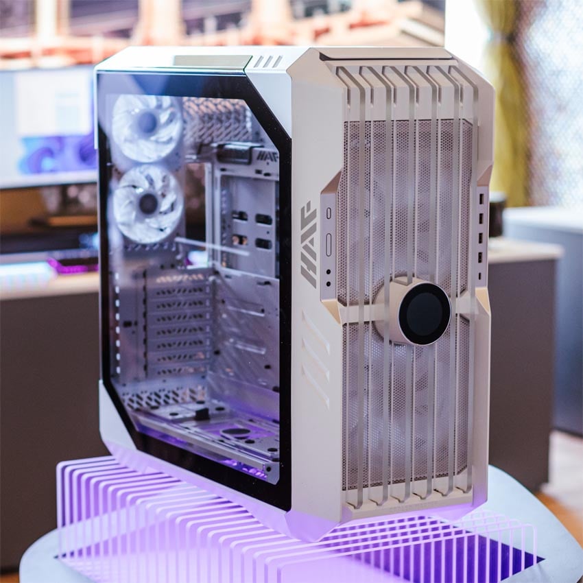 83677_vo_case_cooler_master_haf_700_evo_white_002.jpg 2