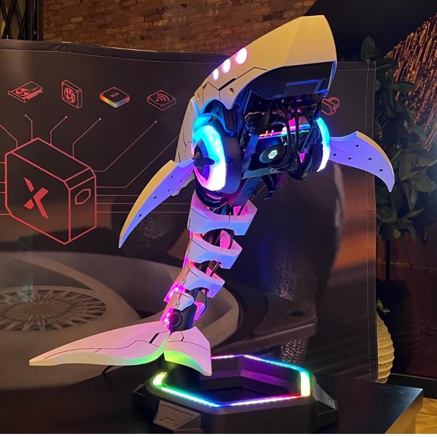 83713_vo_case_cooler_master_shark_x_001.jpg 1