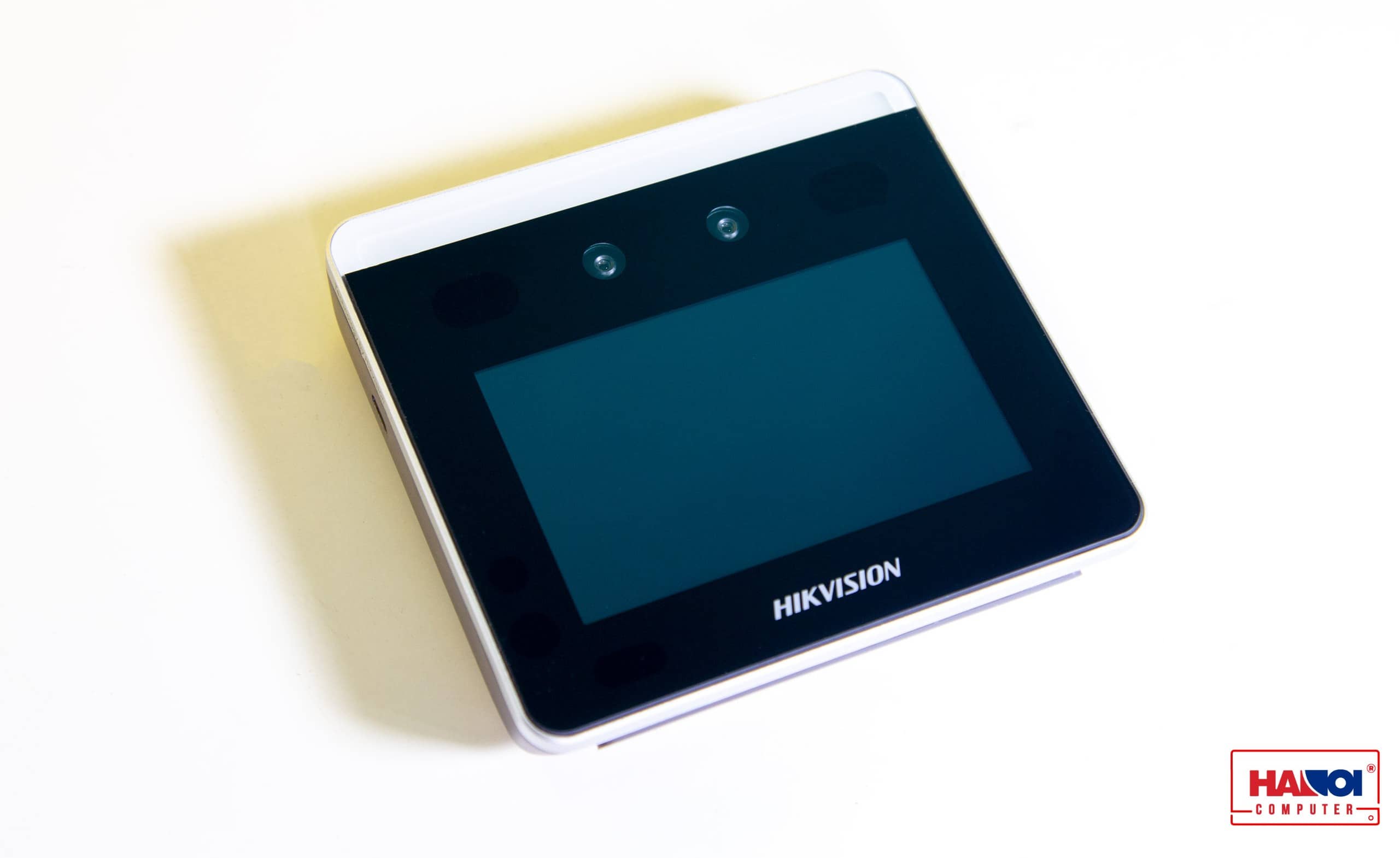 Máy chấm công nhận diện khuôn mặt và kiểm soát ra vào Hikvision DS-K1T331W_001