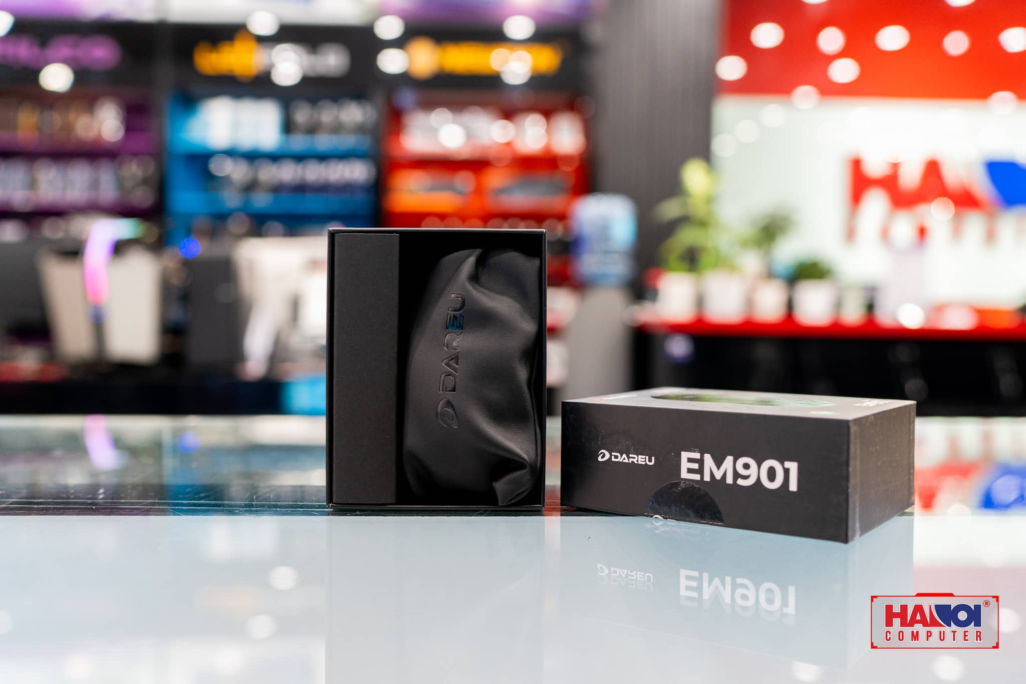 Chuột chơi game không dây Dareu EM901 RGB Wireless Black