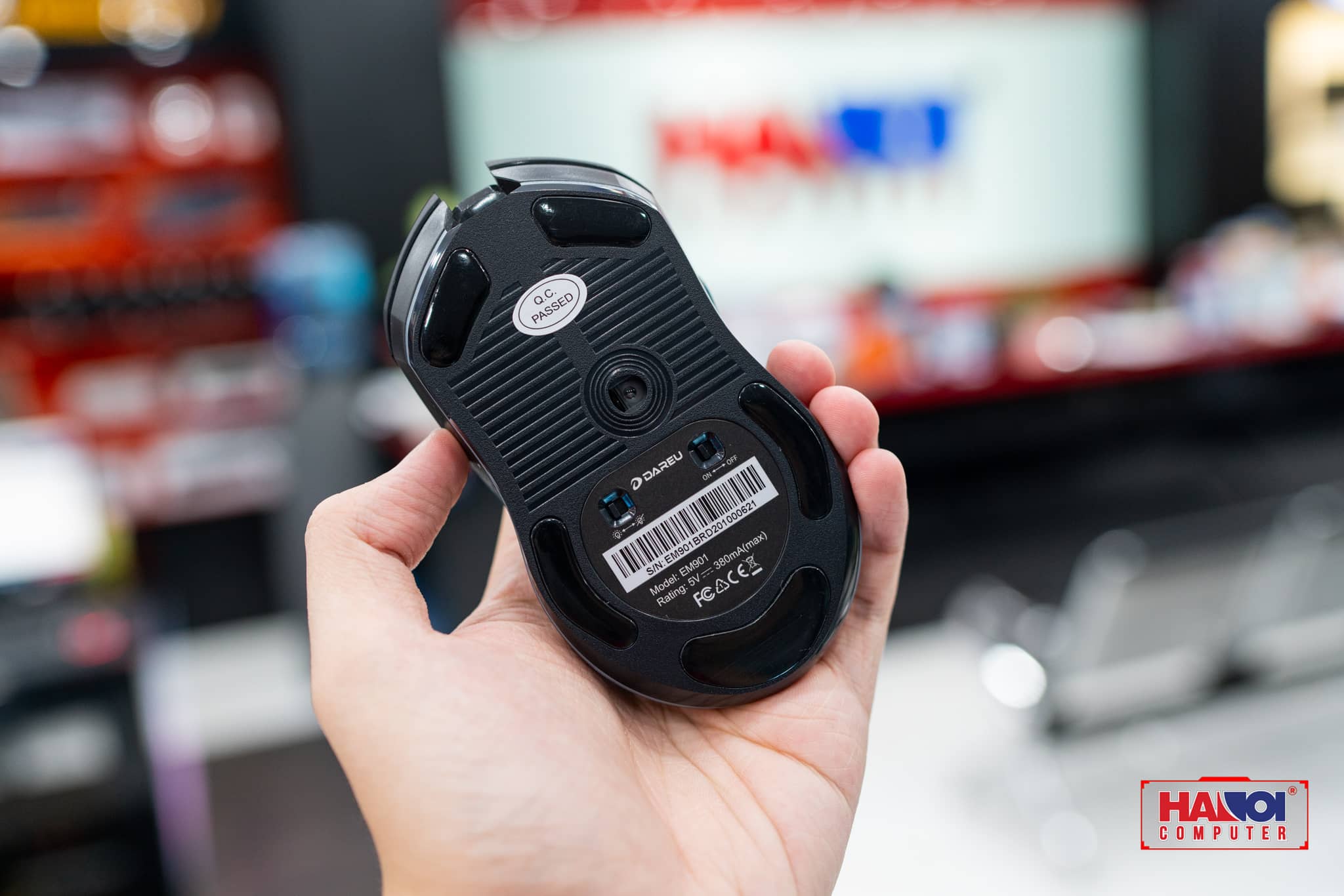 Chuột chơi game không dây Dareu EM901 RGB Wireless Black