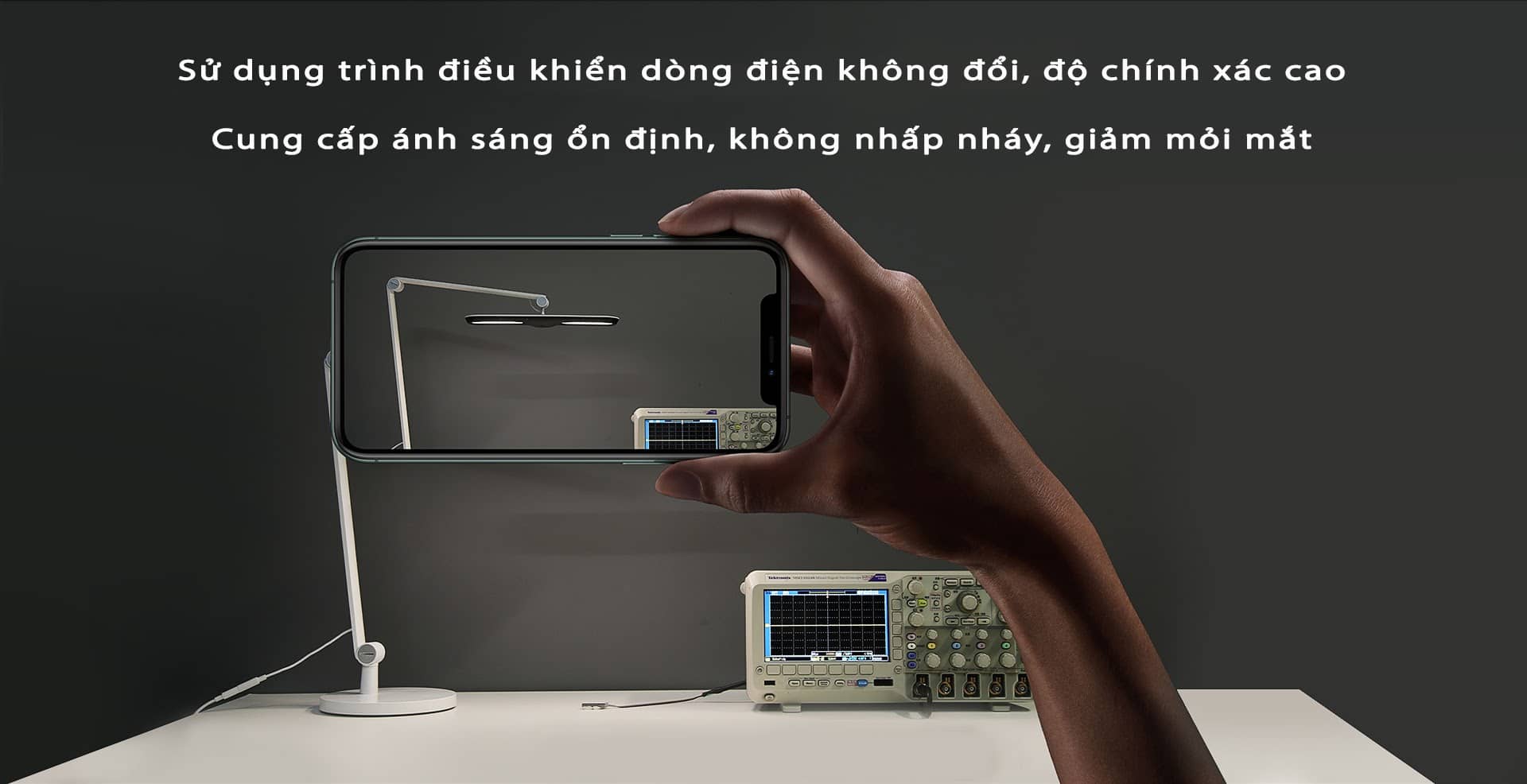 Đèn bàn thông minh Yeelight Desk Lamp V1 Pro - Màu trắng - Phiên bản US (2022)