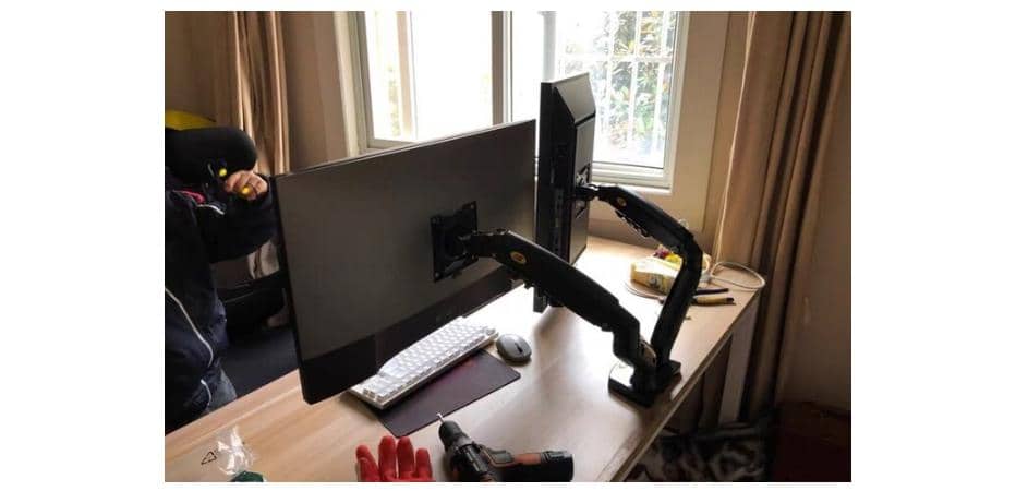 Giá đỡ màn máy tính North Bayou F160 Màu trắng